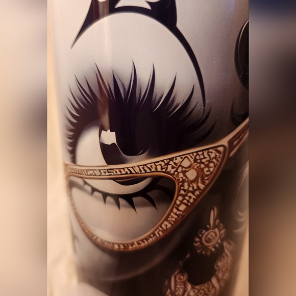 Chic Betty Boop Black and White Tumbler with Glamorous Design.  NWT - Picture 3 of 9